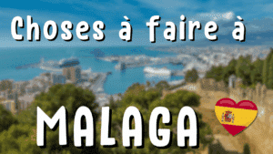 Illustration d'un article Holamigo avec le titre « Choses à faire à Malaga » présentant un drapeau espagnol et une photo de Malaga en fond